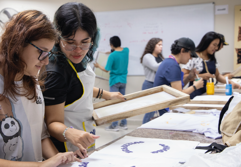 Taller Serigrafía FADCOM ESPOL
