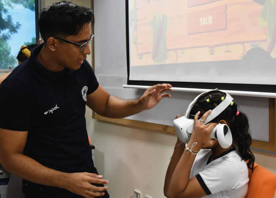Tecnologías Inmersivas FADCOM ESPOL ECUADOR GUAYAQUIL MIDI