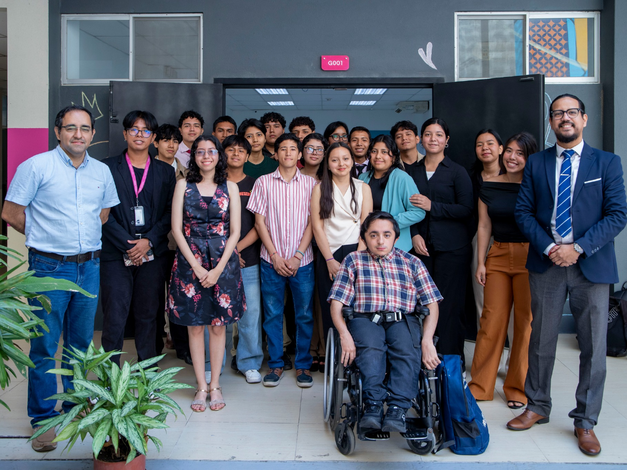 Exhibicion Exhibition Dibujo FADCOM