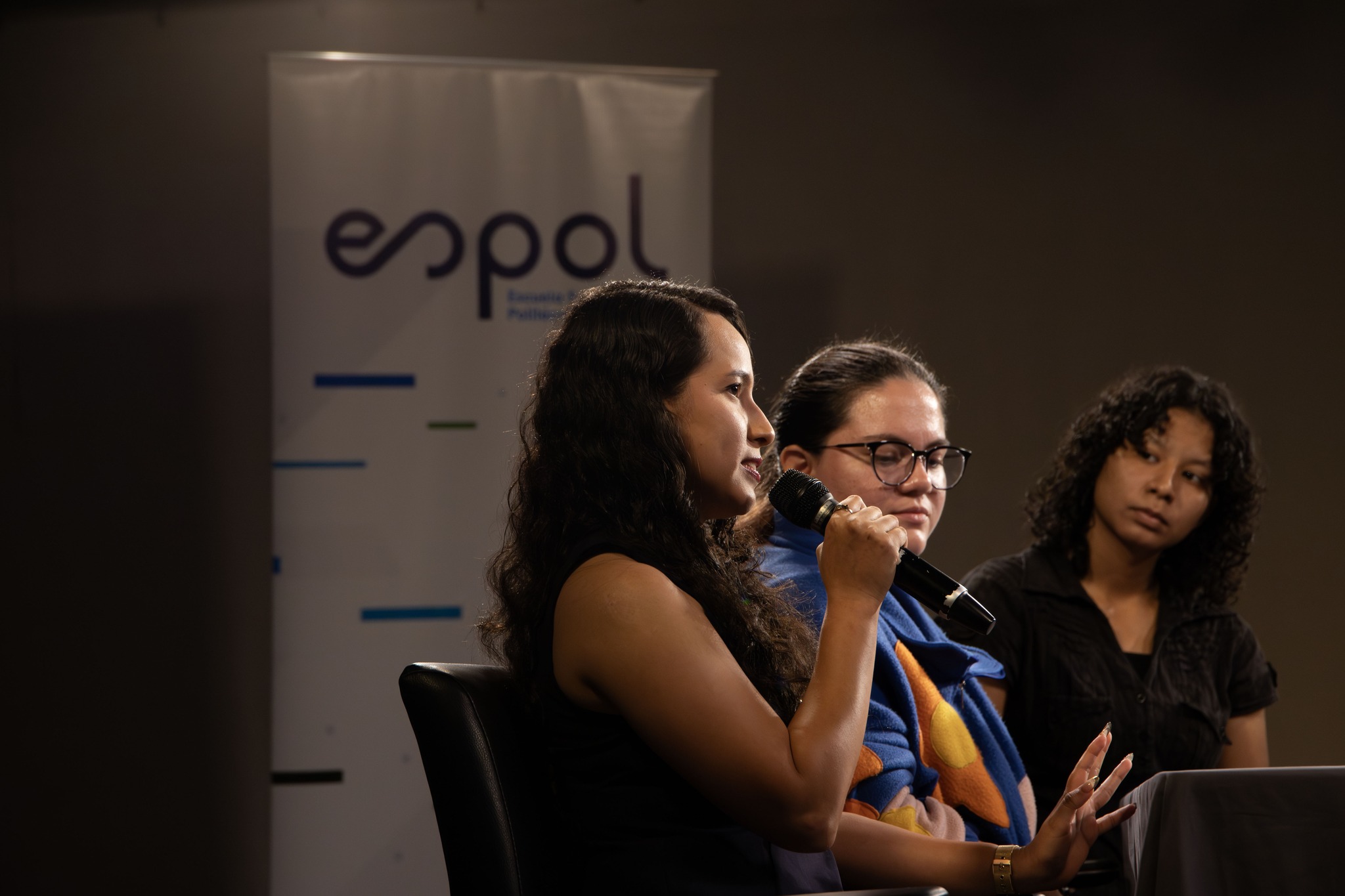 Exhibicion Debate IA FADCOM