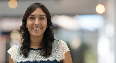 Docente FADCOM estancia Doctoral