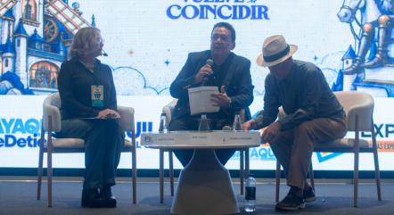 Marcelo Báez Meza presents his new book, ‘This book was not written using artificial intelligence’