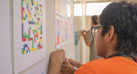 Varias-tareas-muestra-el-proceso-de-aprendizaje-del-dibujo-técnico-en-FADCOM